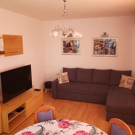Risika Apartmani Exteriör bild