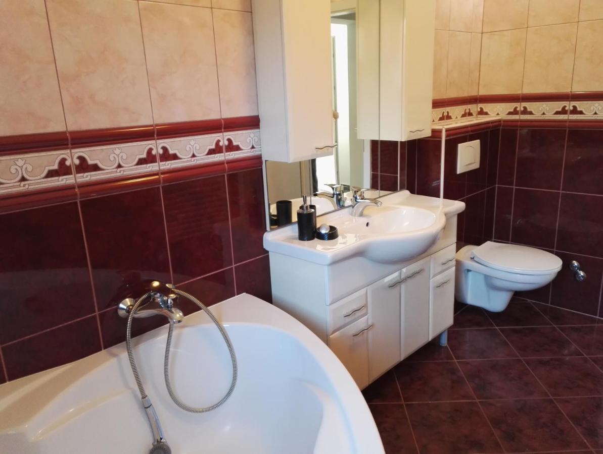 Risika Apartmani Exteriör bild